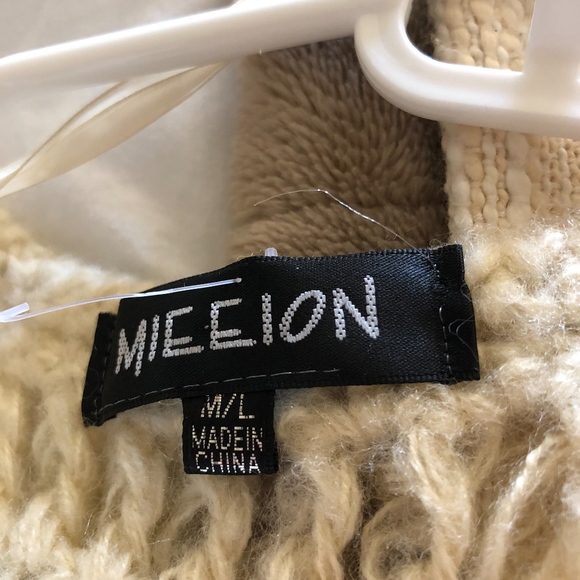 LF Fur Coat - Picture 2 of 5